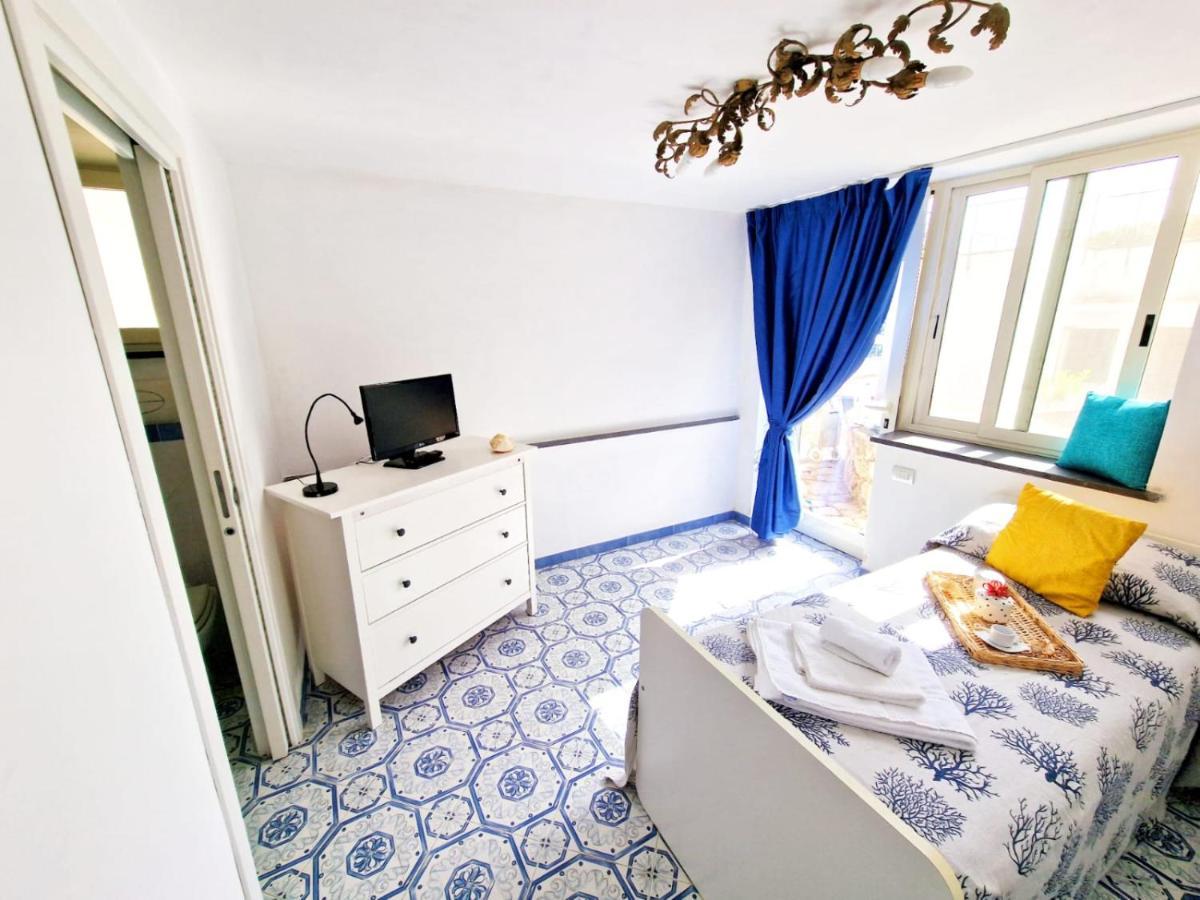 أناكابْري Il Faro Room المظهر الخارجي الصورة